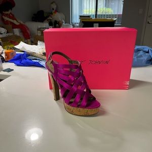 Betsey Fuschia Heel